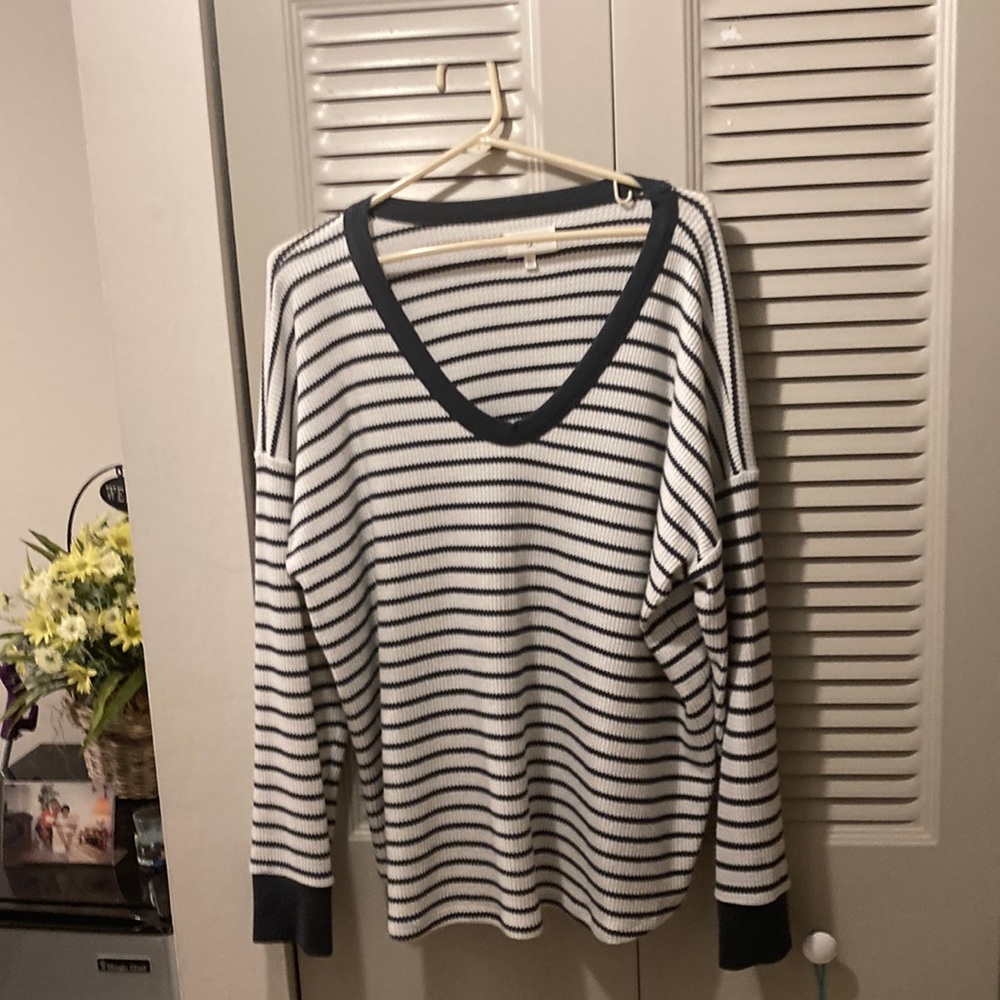 Lou Grey White And Gray Stripped V Neck Sweater.
